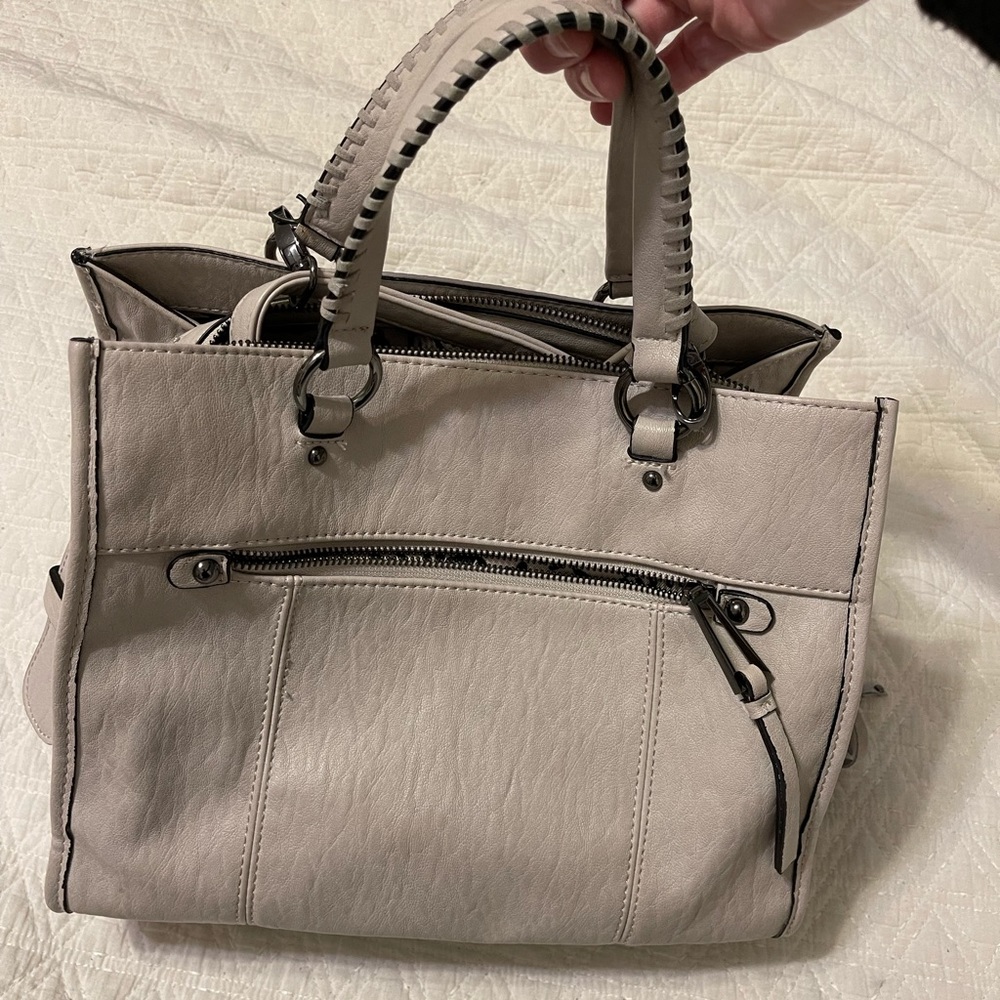 Jessica Simpson Soft Grey Purse with adjustable strap and dividers